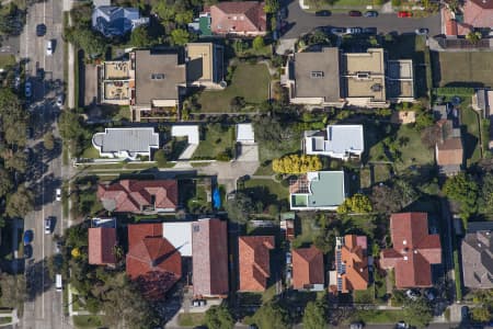 Aerial Image of SYDNEY ROAD, BALGOWLAH