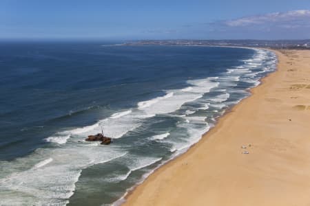 Aerial Image of STOCKTON BEACH