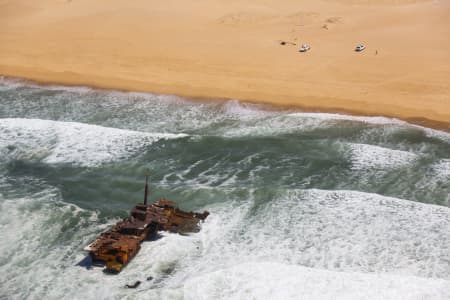 Aerial Image of SYGNA WRECK, STOCKTON BEACH