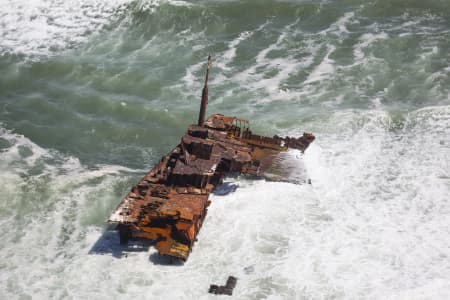Aerial Image of SYGNA WRECK, STOCKTON BEACH