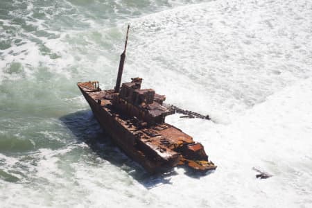 Aerial Image of SYGNA WRECK, STOCKTON BEACH