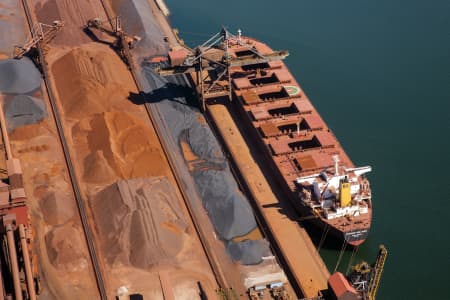 Aerial Image of PORT KEMBLA