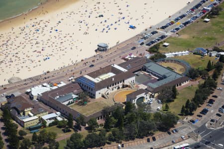 Aerial Image of BONDI BEACH BATHERS