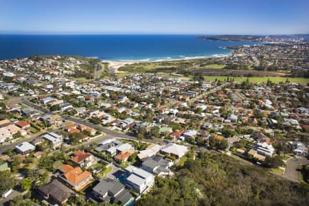 Aerial Image of NORTH CUR CURL