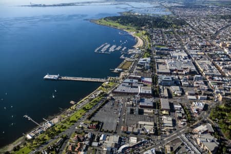 Aerial Image of DEAKIN UNI ON EASTERN BEACH