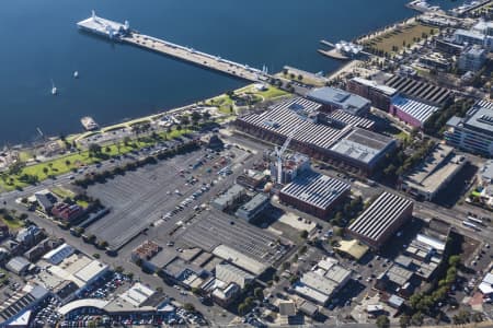 Aerial Image of DEAKIN UNI ON EASTERN BEACH