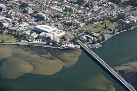 Aerial Image of THE ENTRANCE