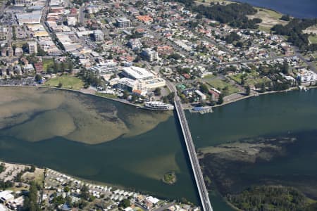 Aerial Image of THE ENTRANCE