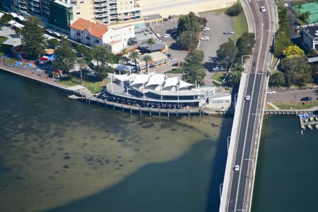 Aerial Image of THE ENTRANCE