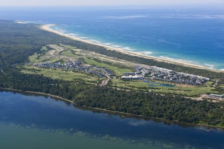 Aerial Image of THE ENTRANCE