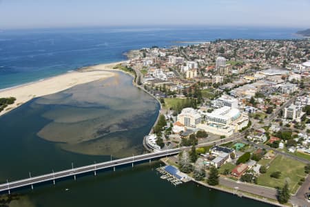 Aerial Image of THE ENTRANCE