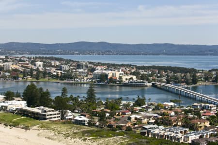 Aerial Image of THE ENTRANCE