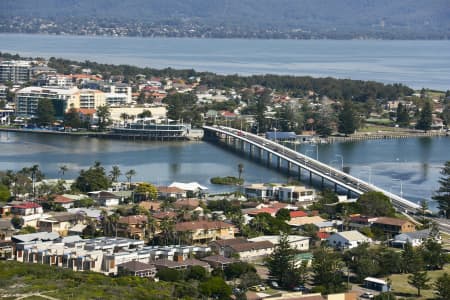 Aerial Image of THE ENTRANCE