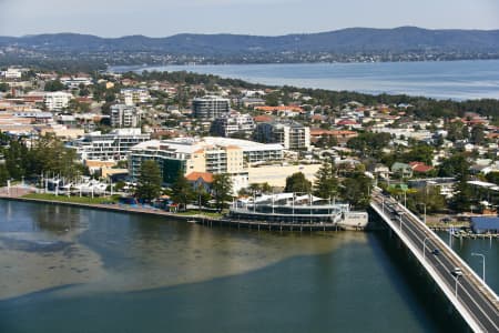 Aerial Image of THE ENTRANCE