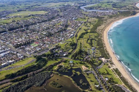 Aerial Image of SURFSIDE HOLIDAY PARK