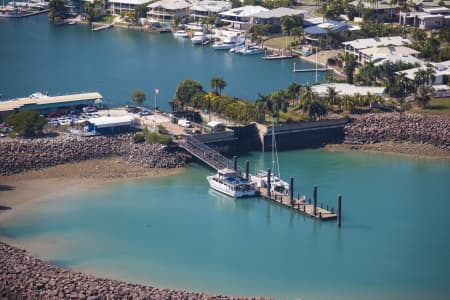 Aerial Image of CULLEN BAY