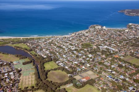 Aerial Image of CURL CURL