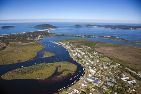 Aerial Image of TEA GARDENS