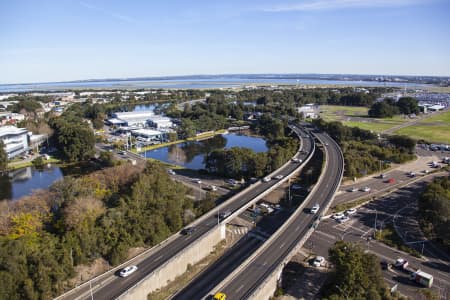 Aerial Image of SOUTHERN CROSS DRIVE PASSING OVER BOTANY RD