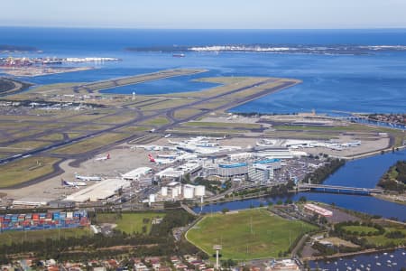 Aerial Image of WOLLI CREEK, TEMPE AND MASCOT