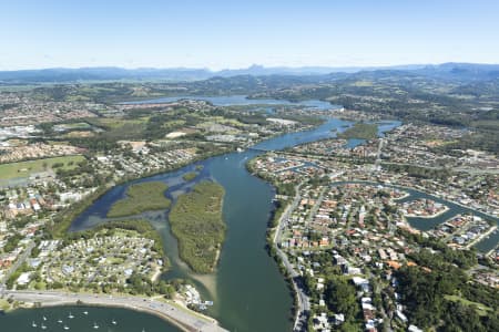 Aerial Image of TWEED HEADS WEST, NEW SOUTH WALES