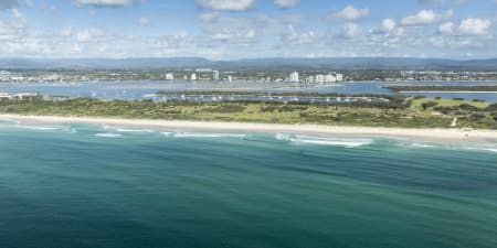 Aerial Image of MAIN BEACH QLD