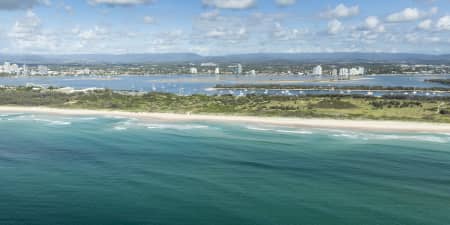 Aerial Image of MAIN BEACH QLD