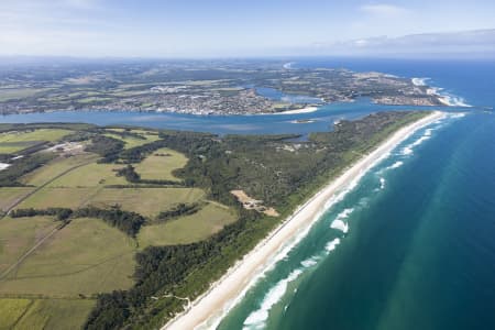 Aerial Image of BALLINA BEACH VILLAGE