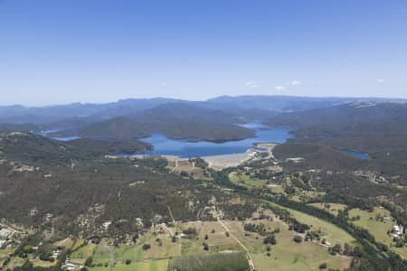 Aerial Image of GILSTON & THE HINZE DAM
