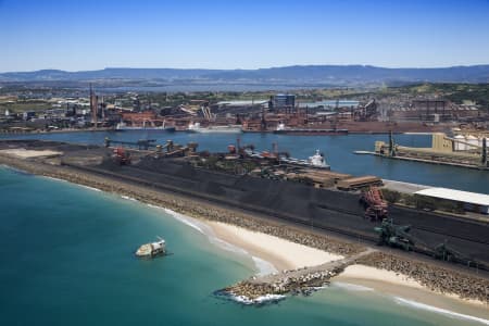Aerial Image of PORT KEMBLA