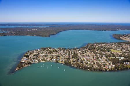 Aerial Image of MANNERING PARK