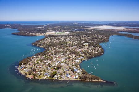 Aerial Image of MANNERING PARK