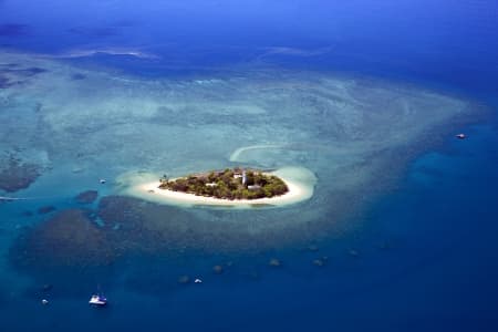 Aerial Image of LOW ISLES