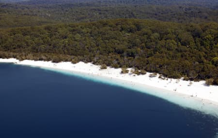 Aerial Image of LAKE MCKENZIE