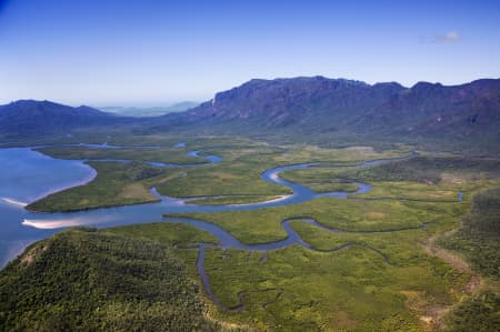 Aerial Image of HINCHINBROOK ISLAND