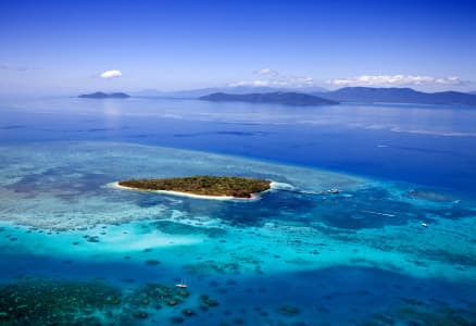 Aerial Image of GREEN ISLAND