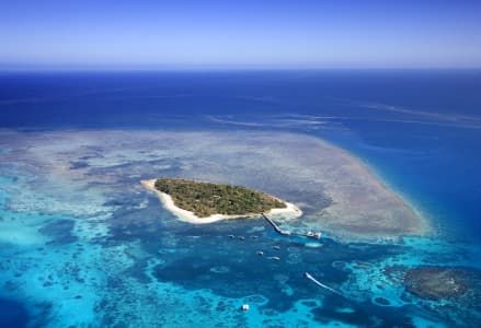Aerial Image of GREEN ISLAND