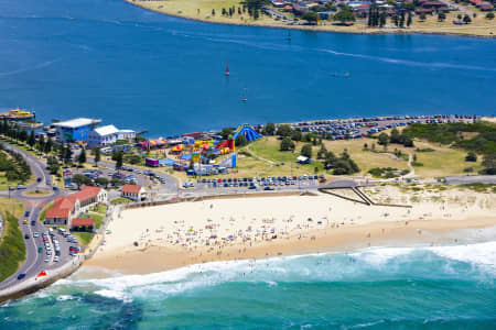 Aerial Image of NOBBYS BEACH