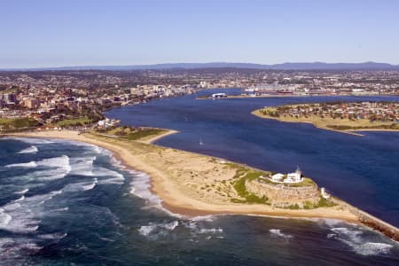 Aerial Image of NOBBYS BEACH