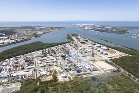 Aerial Image of OIL REFINERY PINKENBA