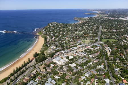 Aerial Image of NEWPORT LOOKING SOUTH
