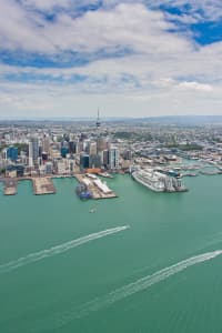 Aerial Image of AUCKLAND CBD LOOKING WEST