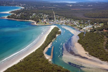 Aerial Image of HUSKISSON