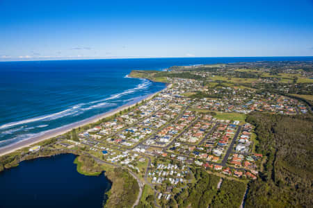 Aerial Image of LENNOX HEAD