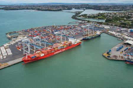 Aerial Image of MECHANICS BAY LOOKING SOUTH EAST TO ORAKEI