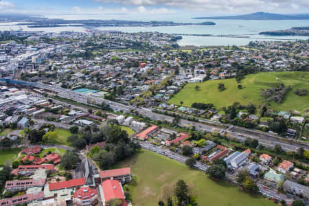 Aerial Image of EPSOM LOOKING NORTH EAST TO NORTH SHORE