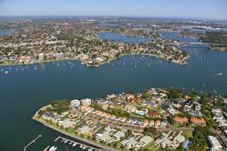 Aerial Image of HUNTERS HILL