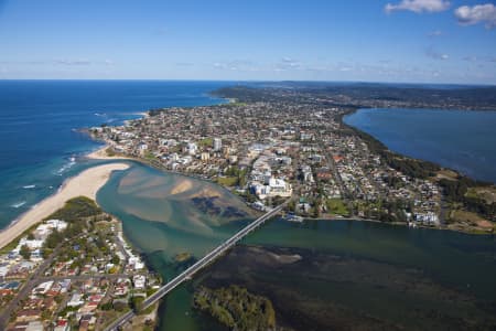 Aerial Image of THE ENTRANCE