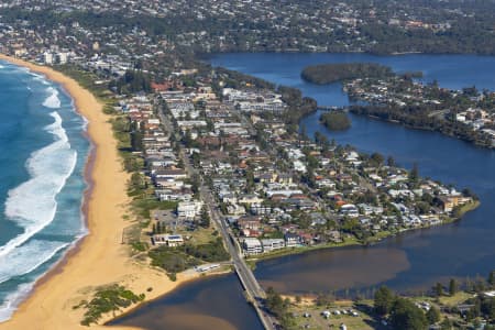 Aerial Image of NARRABEEN