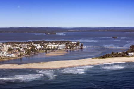 Aerial Image of THE ENTRANCE NSW, AUSTRALIA